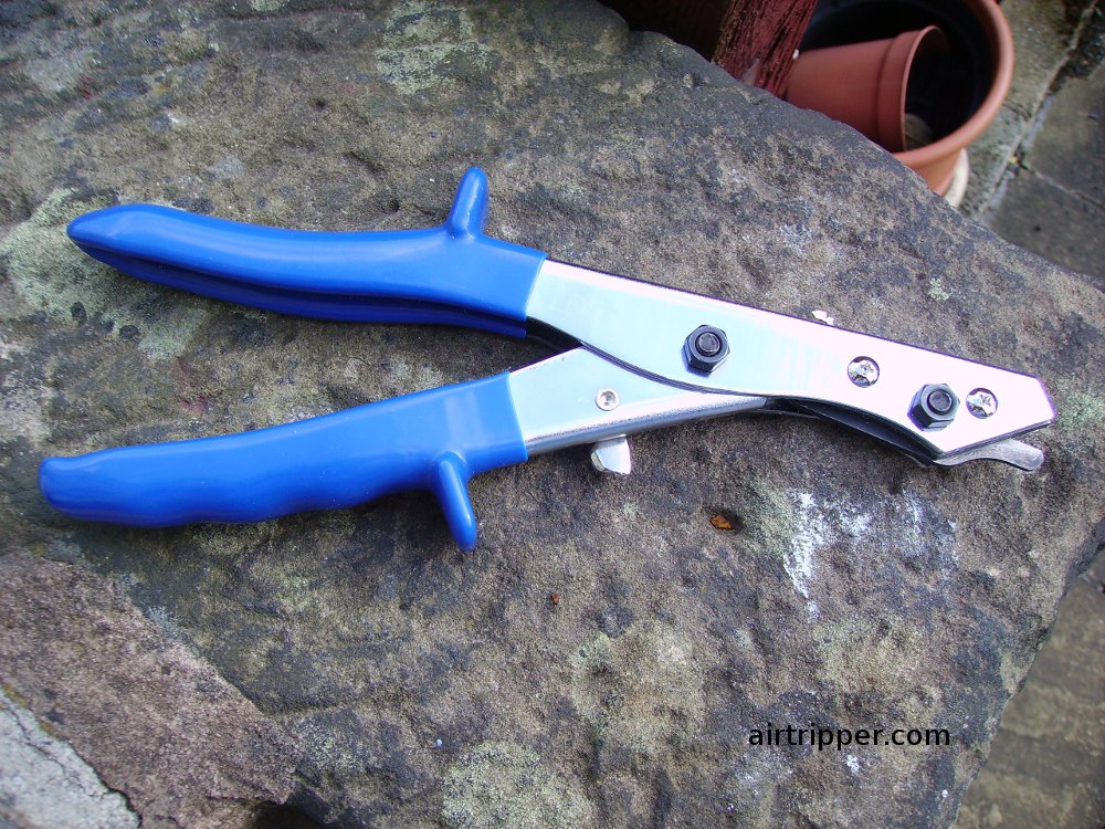 Nibblers Vs Shears - which is best when it comes to cutting sheet metal?
